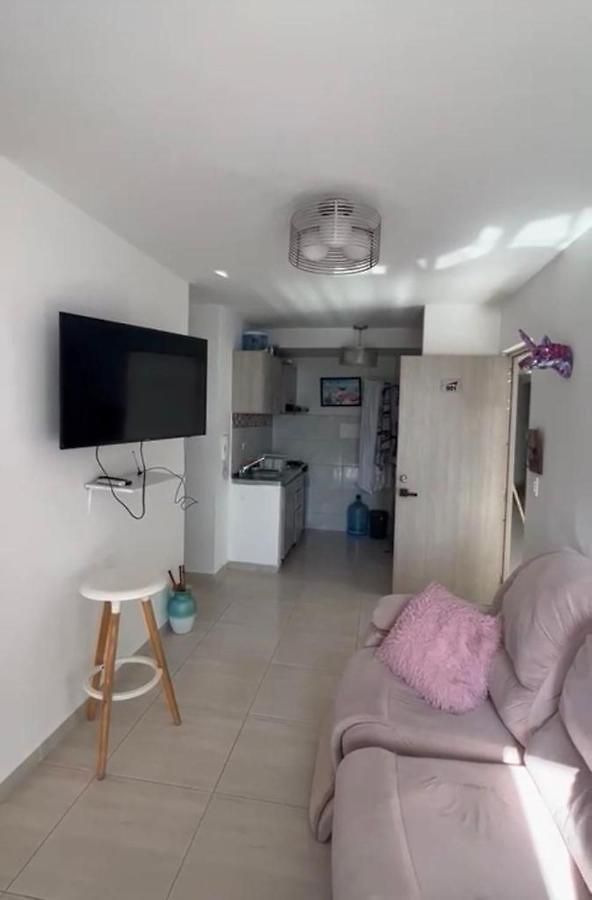 Apartamento Espectacular Amoblado, De Indias. Cerca Al Mar, Muy Central. Cartagena