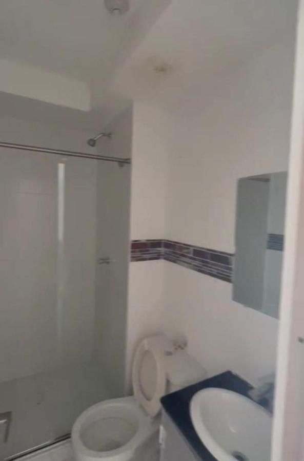 Apartamento Espectacular Amoblado, De Indias. Cerca Al Mar, Muy Central.