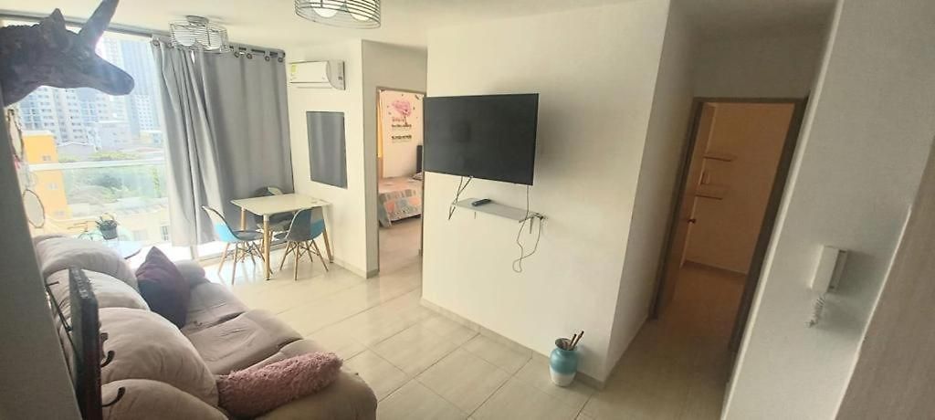 Espectacular Amoblado, De Indias. Cerca Al Mar, Muy Central. Apartamento