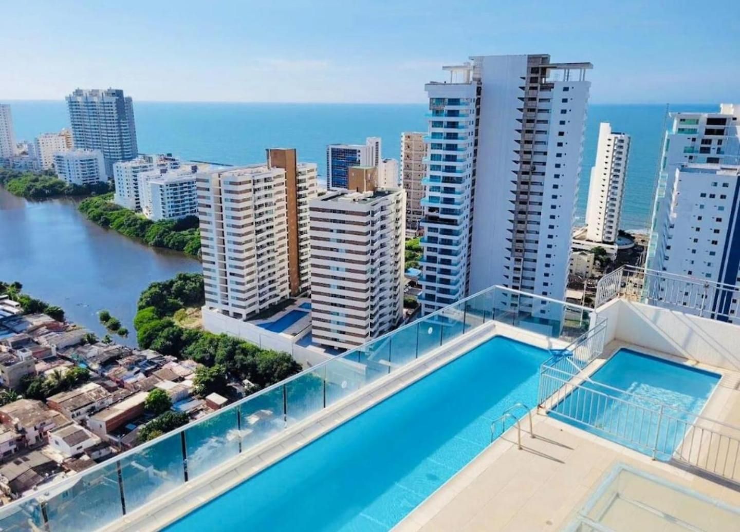 Espectacular Amoblado, De Indias. Cerca Al Mar, Muy Central. Apartamento Cartagena
