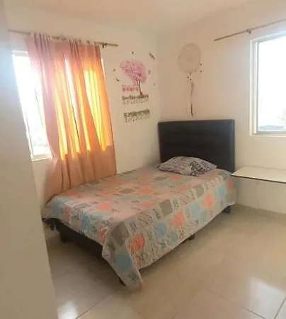 Apartamento Espectacular Amoblado, De Indias. Cerca Al Mar, Muy Central. *